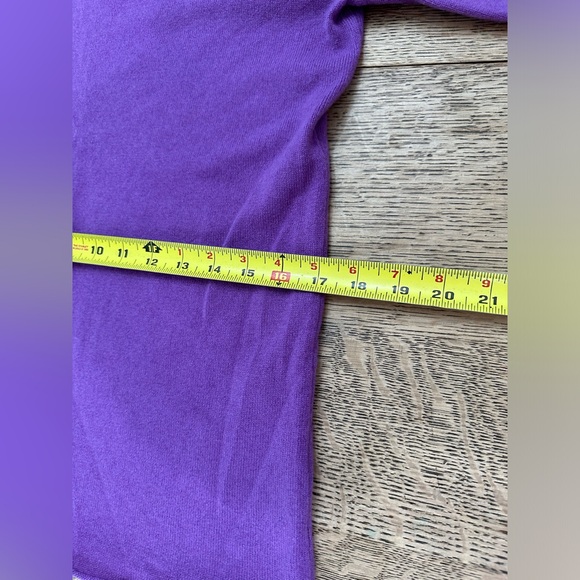 J. Crew NWOT Collection 100% Italian Cashmere Purple Magenta Sweater medium - Picture 15 of 16